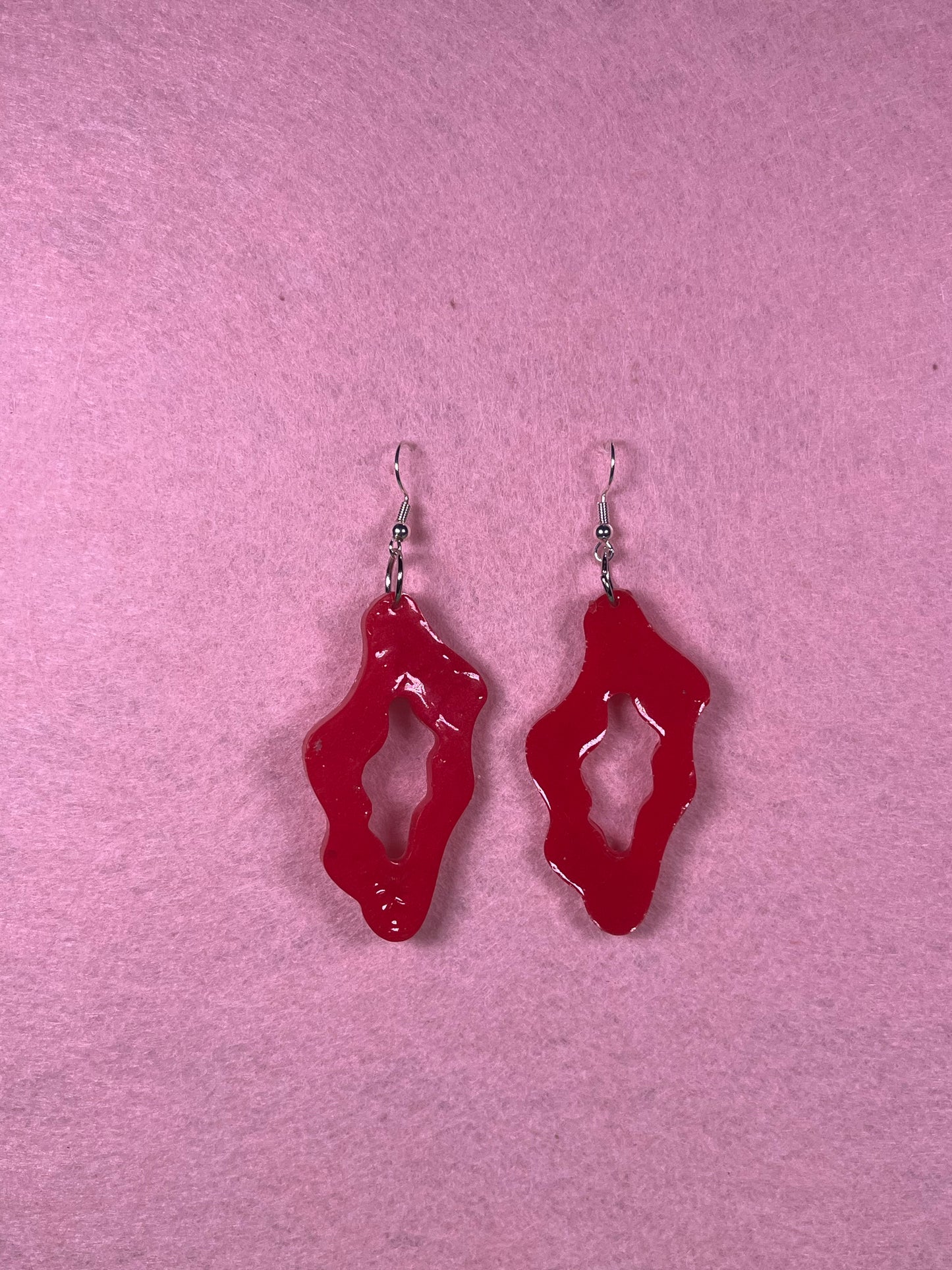 Kiss Shaped Earrings, Cute Lip Shaped Studs, Fun Statement Earrings for Women, Valentine’s Day Earrings, Bold Red Lip Jewelry, Trendy Fashion Accessories