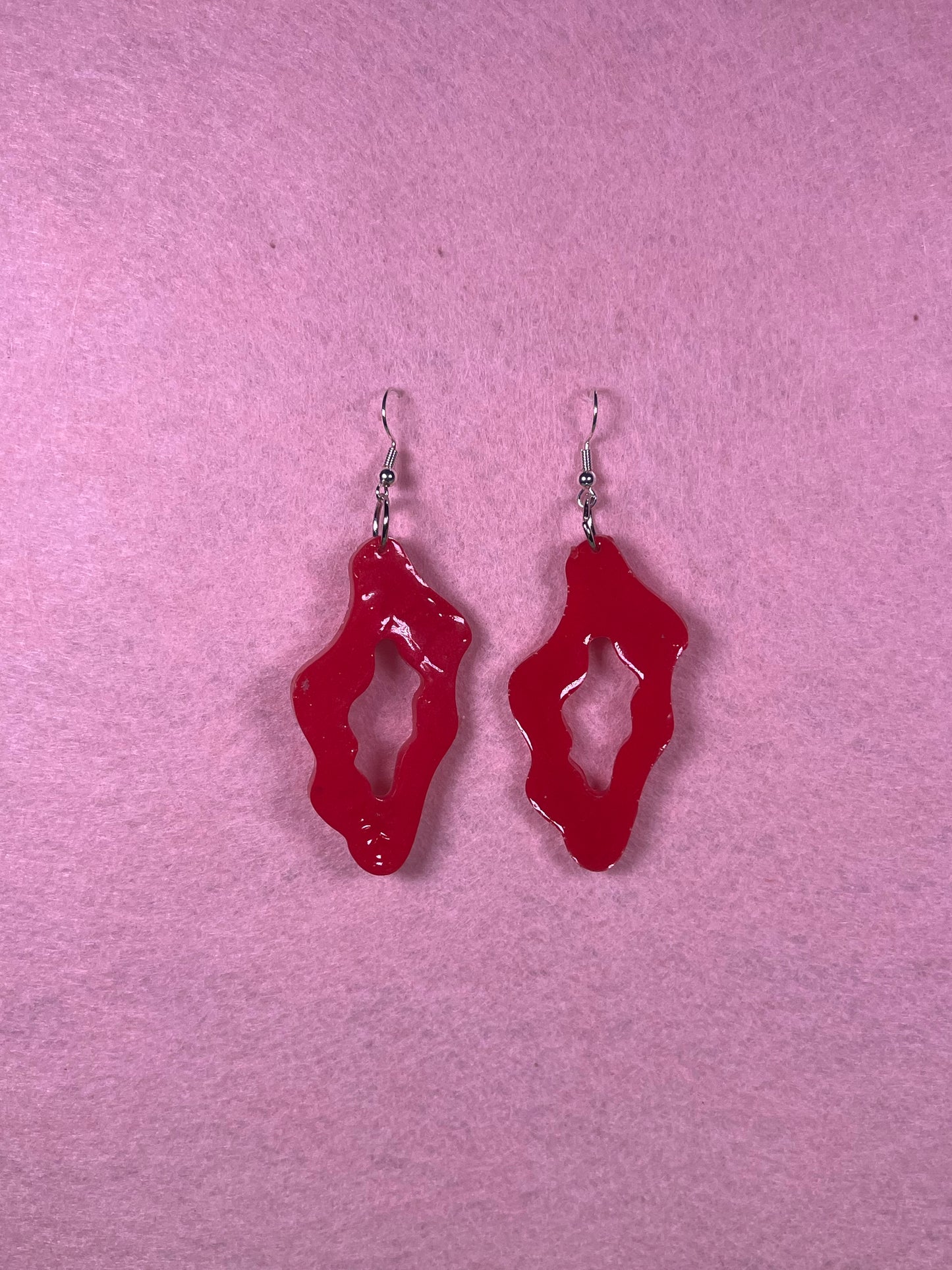 Kiss Shaped Earrings, Cute Lip Shaped Studs, Fun Statement Earrings for Women, Valentine’s Day Earrings, Bold Red Lip Jewelry, Trendy Fashion Accessories